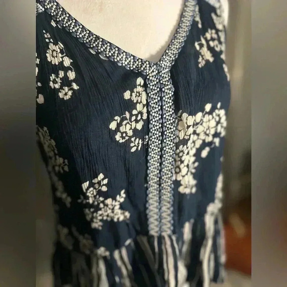 Patrons of Peace - Picture 4 of 7